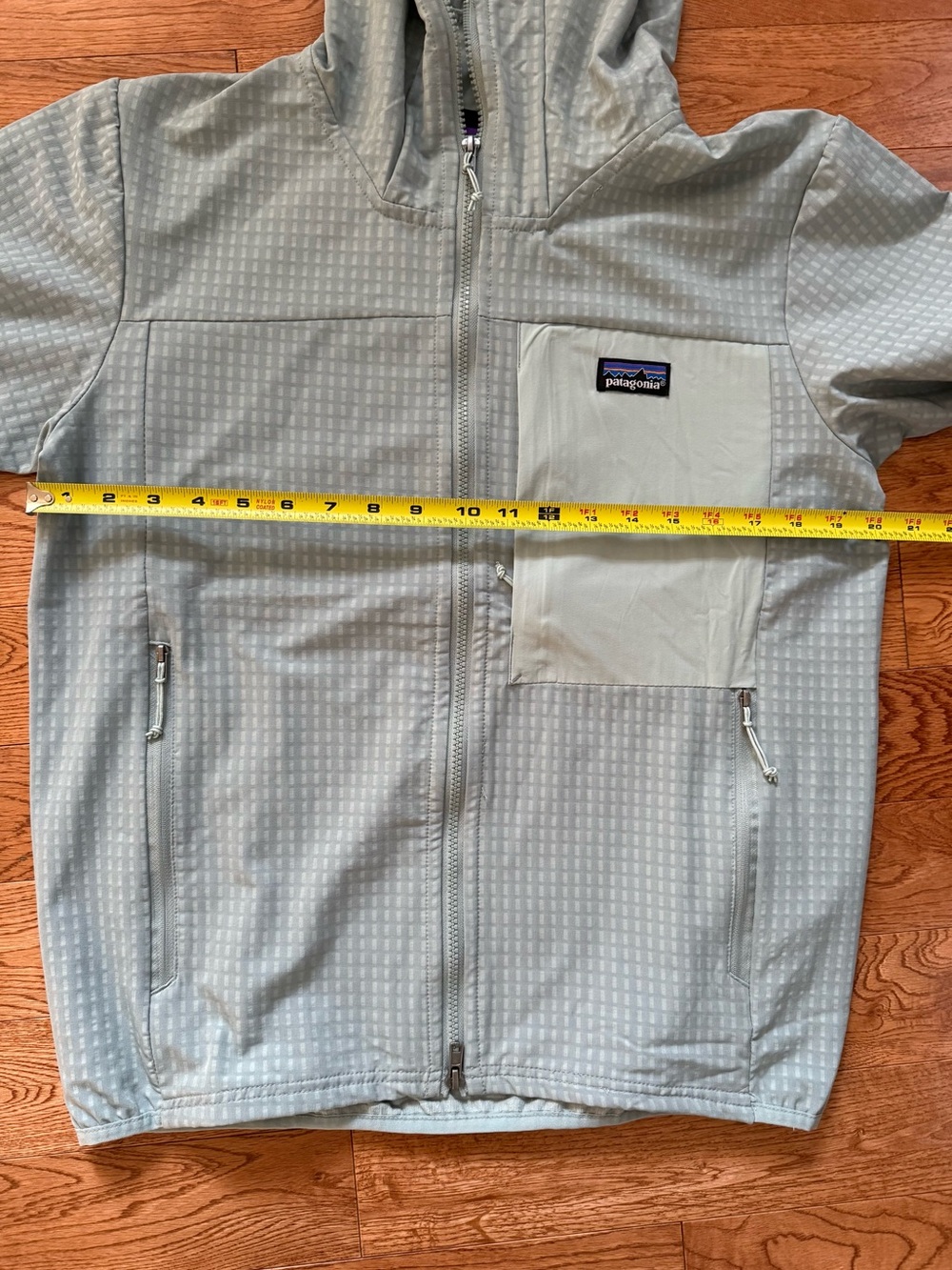 Patagonia R1 Techface hoody - Picture 9 of 11